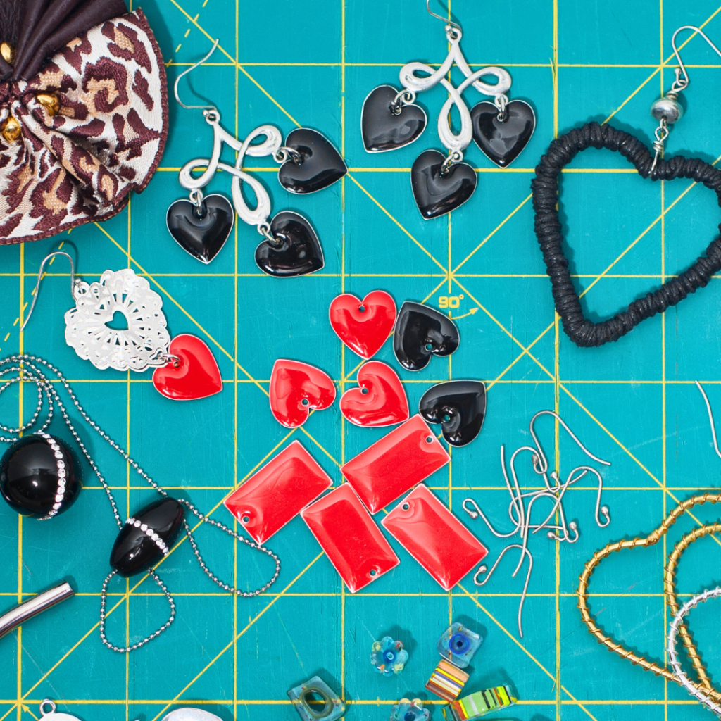 Bijoux en résine fantaisie